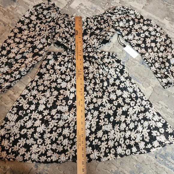 NWT ASTR the label RUFFLE SQUARE NECK SIDE CUTOUT MINI DRESS - Picture 13 of 16